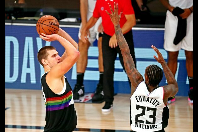 Nuggets look to spoil Clippers' season