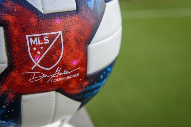 Former MLS coach Tim Hankinson dies at 67