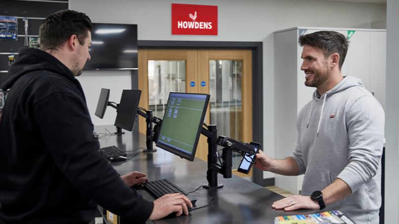 Howdens launches Click & Collect service 