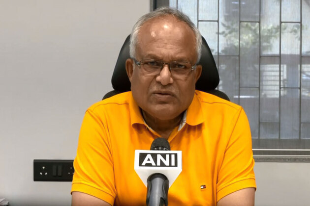 Middle East war disrupts gems and jewellery trade; Surat exporters raise concerns