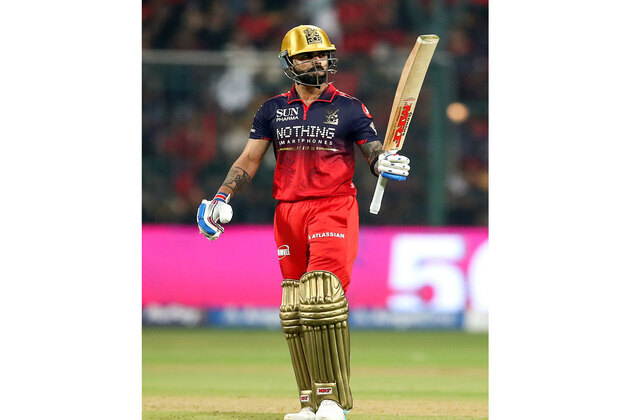 "He can raise bar anytime in terms of strike rate": Sanjay Bangar on Kohli's slow start in his 38-ball 69* against SRH