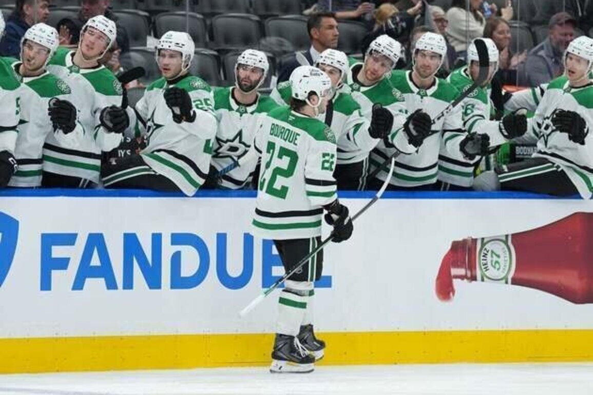 Mavrik Bourque's first hat trick sparks Stars' rally vs. Leafs