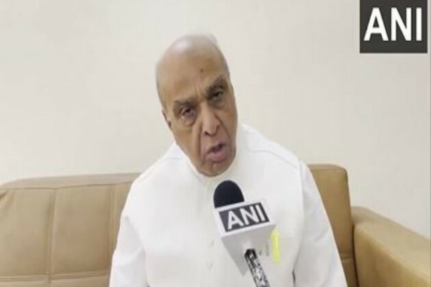 "Centre to give its response," says BJP MP Jagdambika Pal as SC hears pleas on Waqf (Amendment) Act