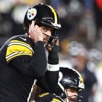 Aaron Rodgers: No deadline, no contract offer from Steelers