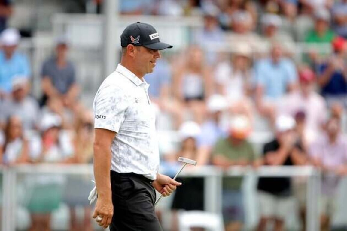 Gary Woodland nearing 1st victory since 2019 at Texas Children's Houston Open