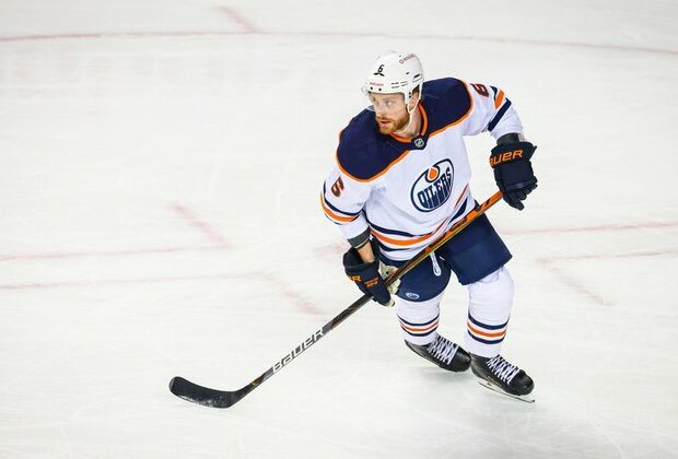 Reports: Kraken signing D Adam Larsson to 4-year deal