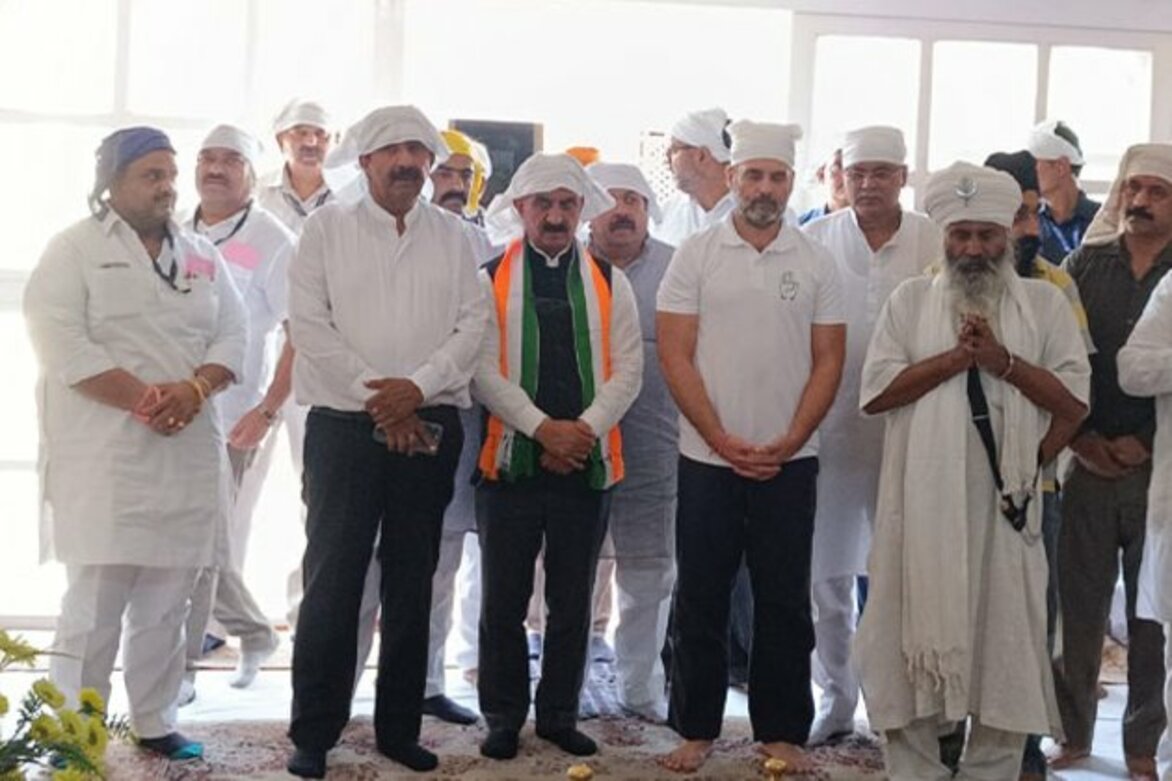Rahul Gandhi visits Gurdwara Qila Baba Bedi Sahib in Himachal Pradesh's Una