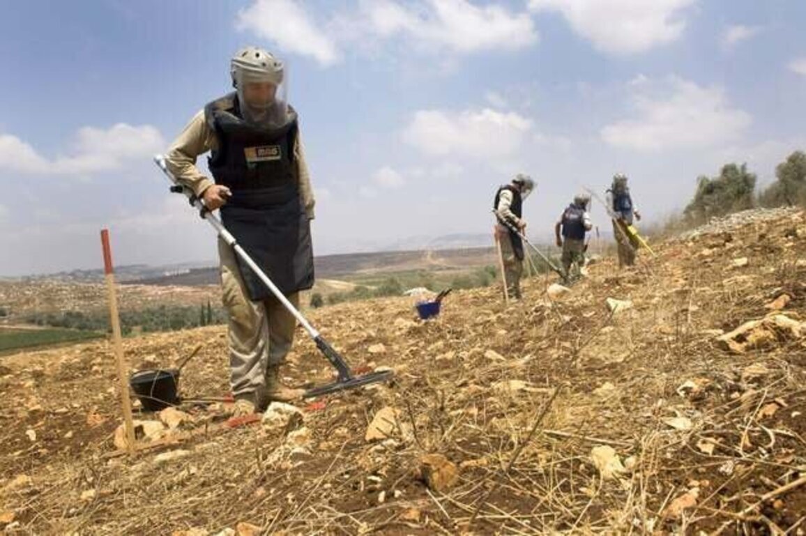 Lebanon Joins Mine Ban Treaty