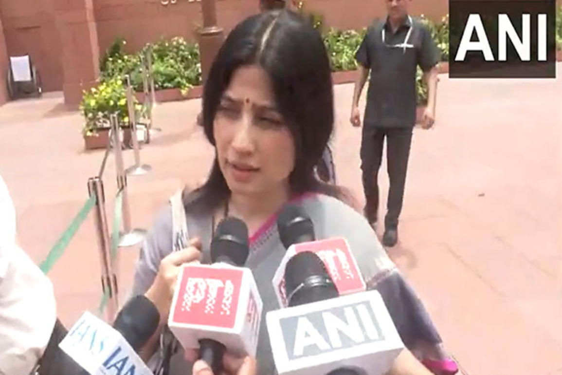 "Would have been better if they stood with Manipur women": Dimple Yadav on NDA protest over cleric's remark