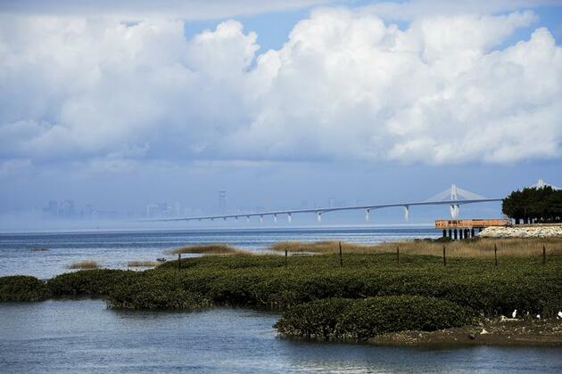 Half-hour ferry rekindles kinship amid decades of cross-Strait complexity