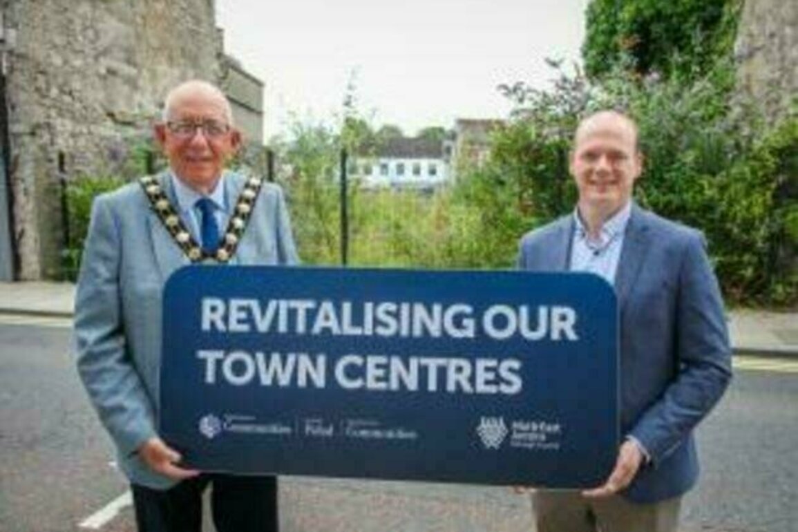 Minister announces greening project for vacant site in Larne