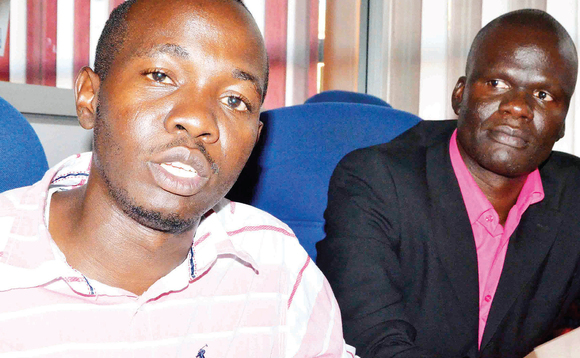 Omumyuuka w'ekibiina Simon Peter Ouma ne ssaabawandiisi w'ekibiina Stephen Wafula (ku ddyo). Omumyuuka w'ekibiina Simon Peter Ouma ne ssaabawandiisi w'ekibiina Stephen Wafula (ku ddyo).