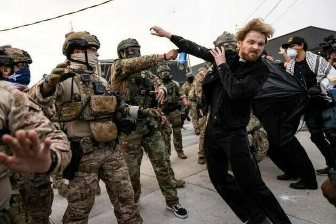 United States: Federal Agents Use Excessive Force in Illinois