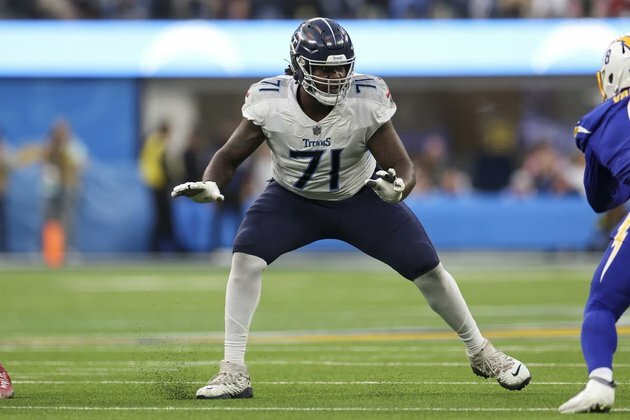 Cardinals Agree To Terms With OL Dennis Daley