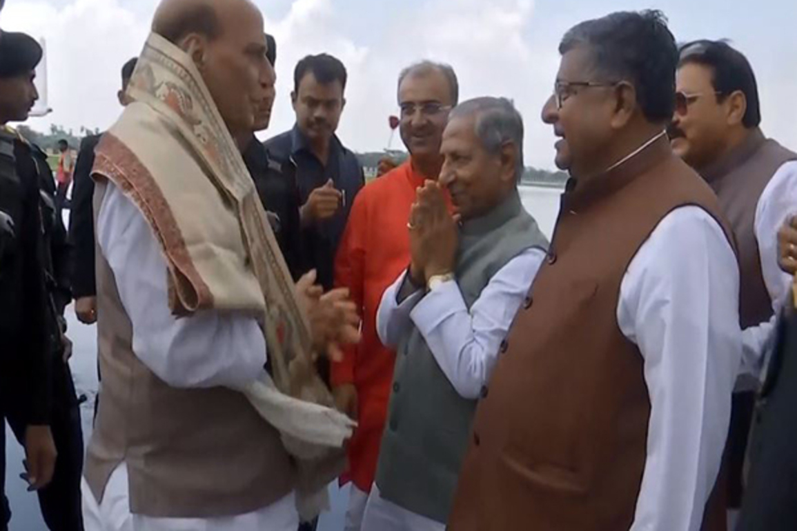 Bihar Polls: Defence Minister Rajnath Singh arrives at Patna airport ahead of inaugural ceremony of BJP's state executive meeting