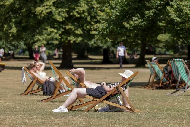 Roundup: Britain faces third, more extensive heatwave
