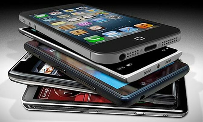Smartphone makers dial up growth in India Smartphone makers dial up growth in India