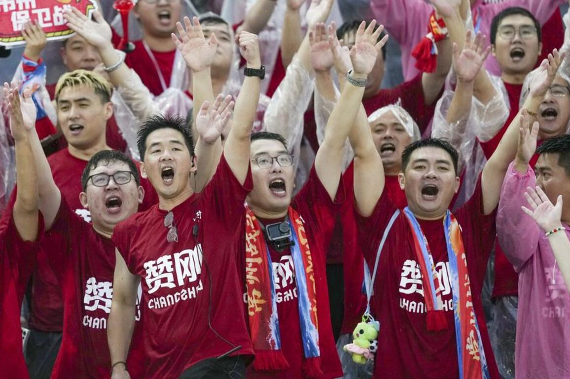 Feature: China's fitness drive ignites national vitality