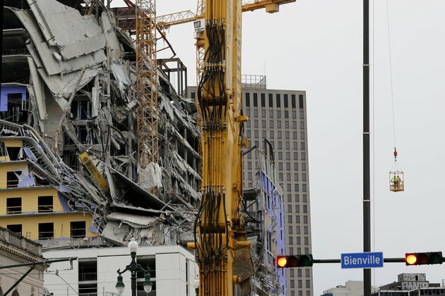 Controlled Blasts to Bring Down Cranes at Collapse Site