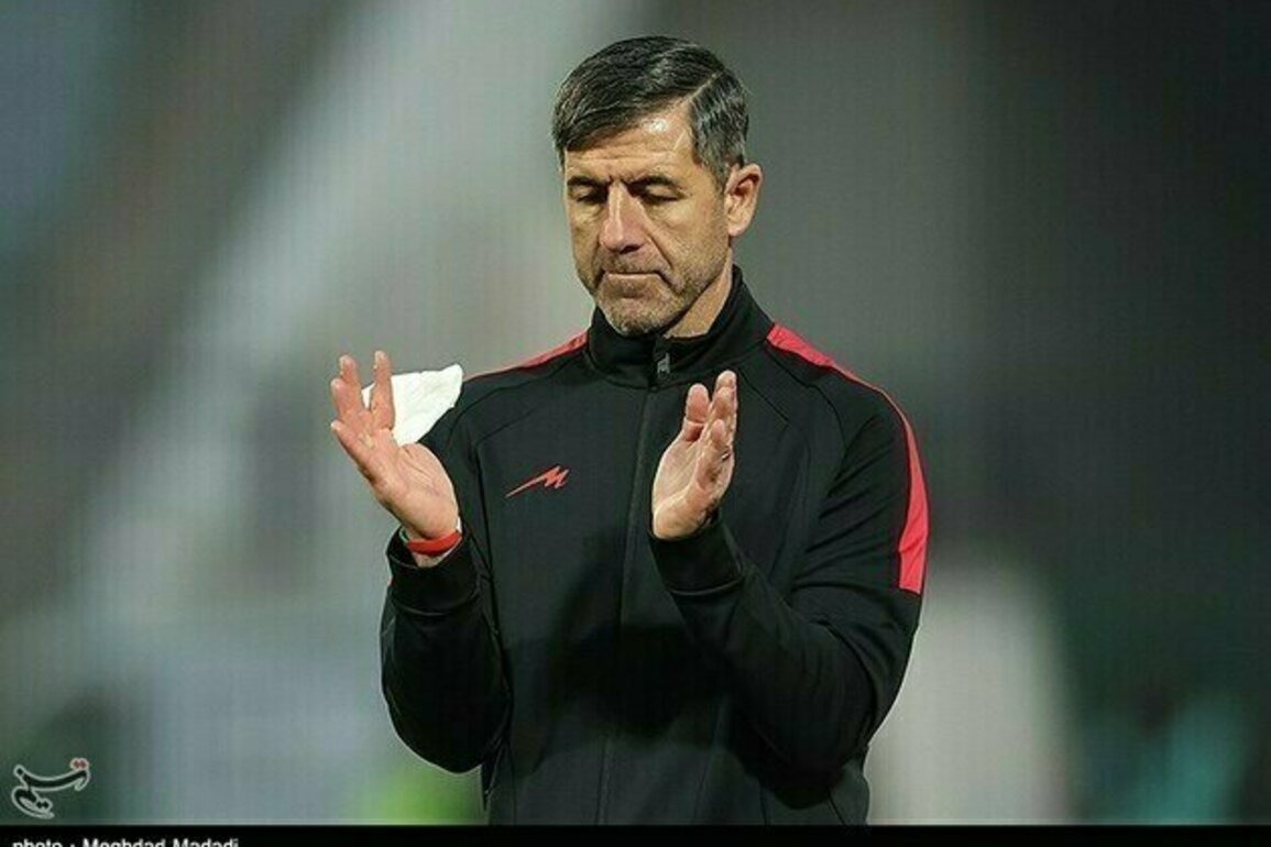 Karim Bagheri Extends Contract with Persepolis