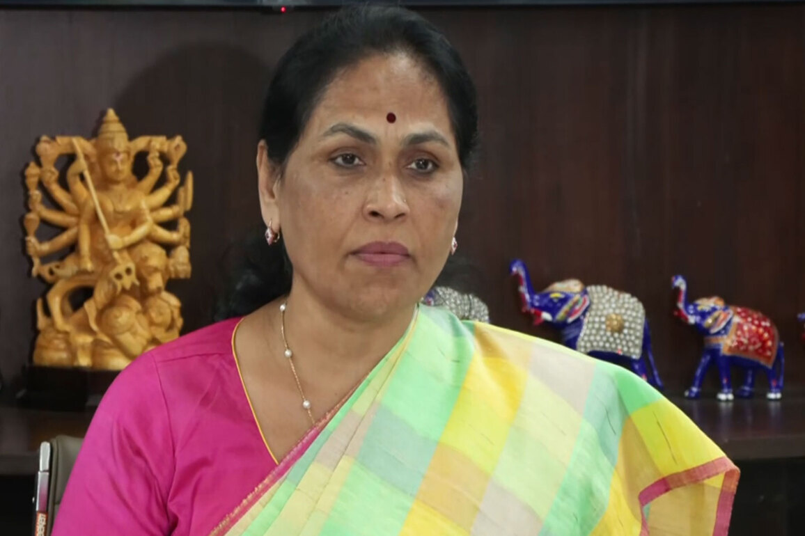 "Don't panic over commercial LPG shortage, centre working to resolve issue": Union MoS Shobha Karandlaje