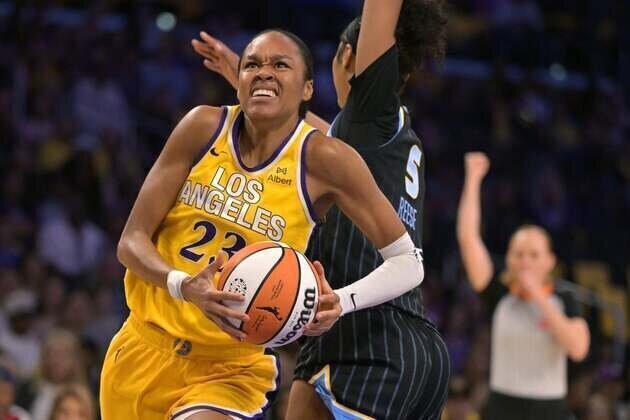 F Azura Stevens rejoins Sky on reported 3-year deal