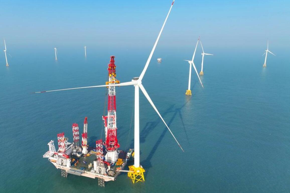 China's power consumption rises steadily amid accelerating green shift