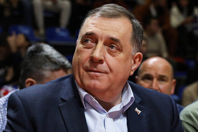 US lifts sanctions on Bosnian Serb leader