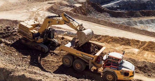 Soaring tungsten price drives record revenue for EQR