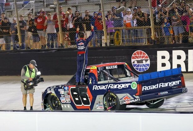 Ty Majeski earns first Truck Series win, reaches Championship 4