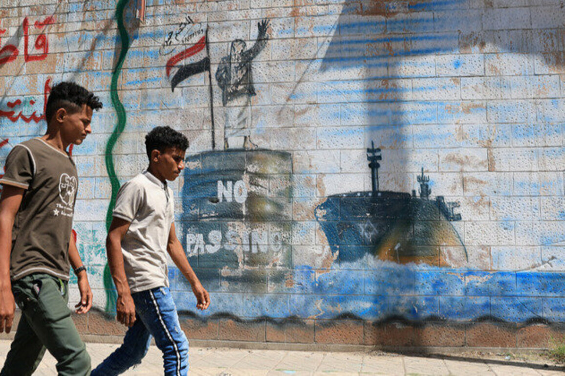 Israel conducts airstrikes on Houthi-controlled Hodeidah port in Yemen