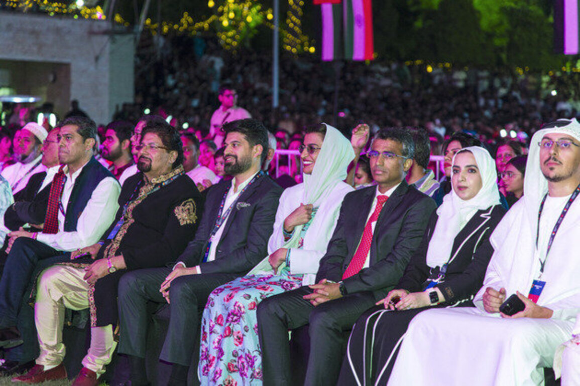 Noura Al Kaabi Joins Indian community in celebrating cultural, civilisational heritage in UAE