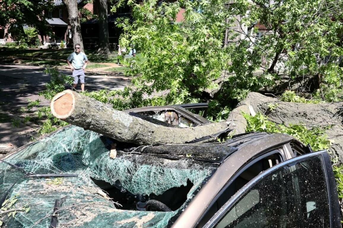 Missouri set to spend $100 million on St. Louis tornado aid