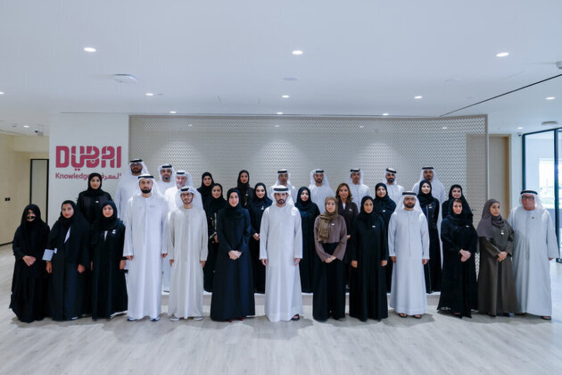 Hamdan bin Mohammed visits KHDA, commends education community, high level of institutional readiness