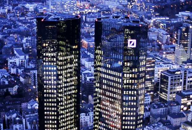 Deutsche Bank HQ raided in money laundering probe