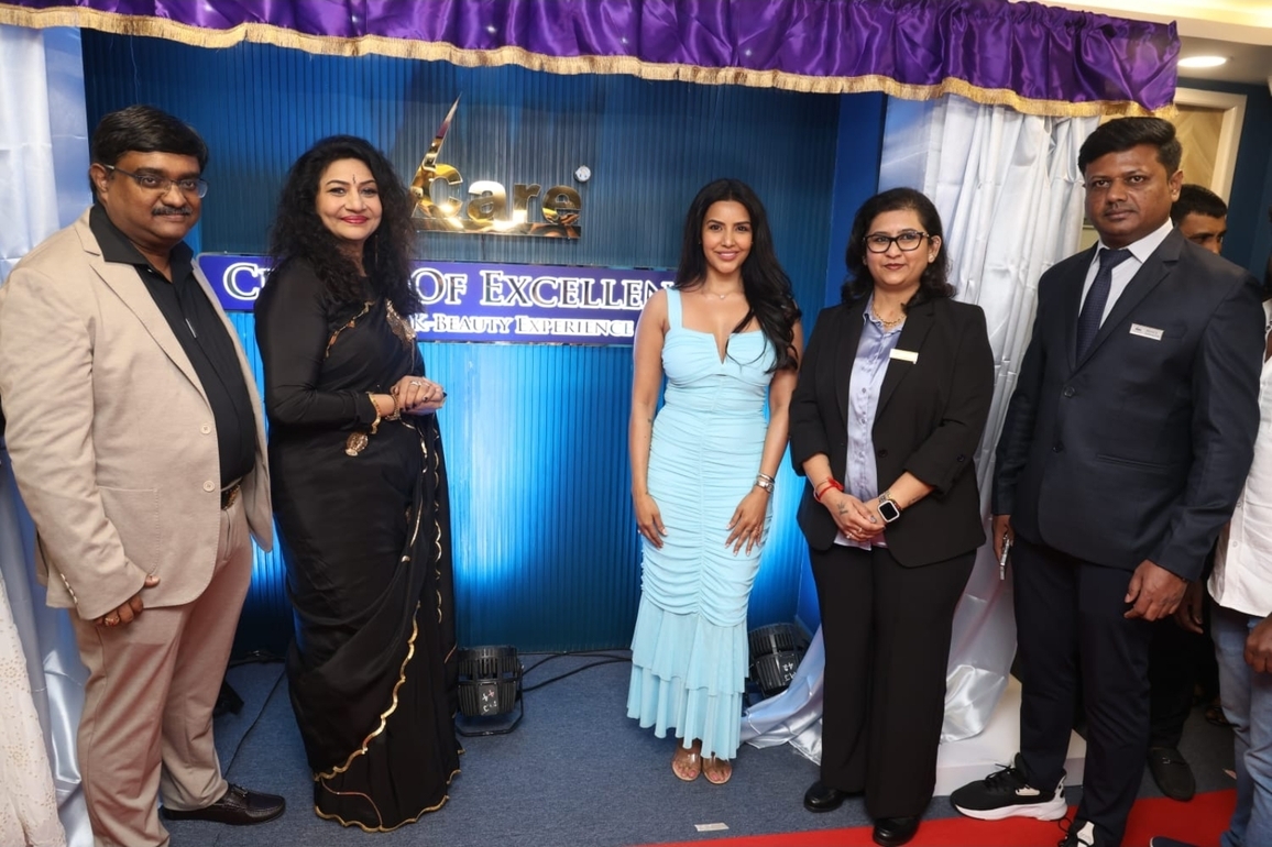 VCare Launches State of the art Centre of Excellence in Bengaluru Unveils one of India's First Single-Day Facial Architecture