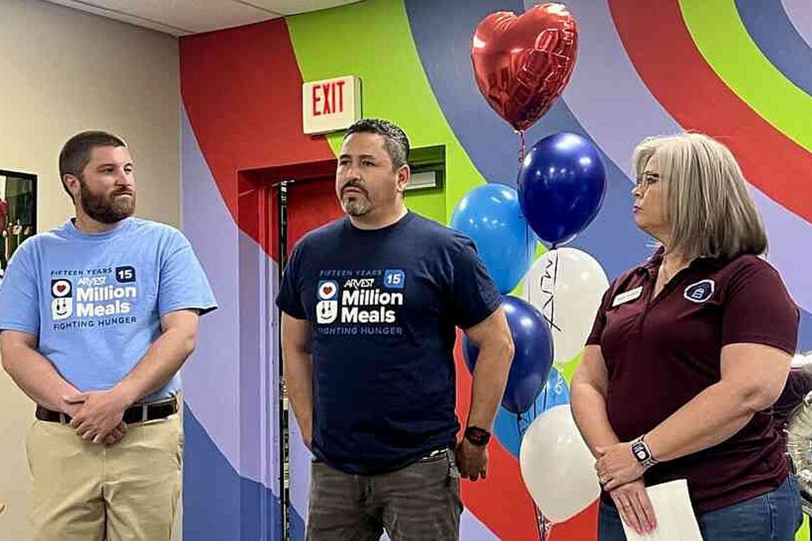 Arvest Bank kicks off 15th annual Million Meals campaign - Northwest Arkansas Democrat-Gazette