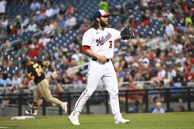 Early four-run rally send Nationals past Padres