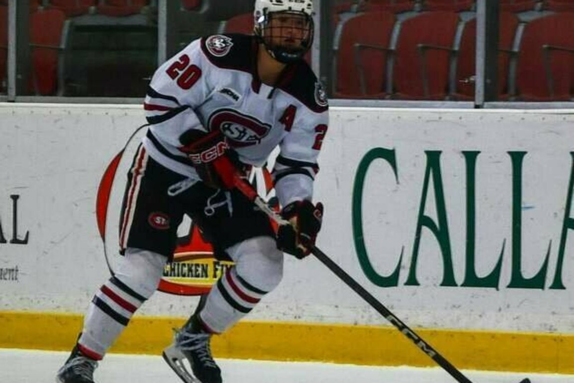 Toronto signs rookie F Emma Gentry to two-year contract