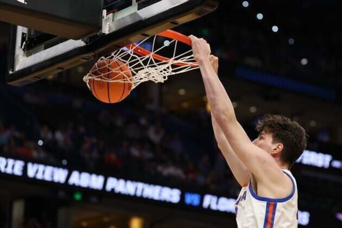 Fresh off historic blowout, No. 1 Florida takes aim at No. 9 Iowa
