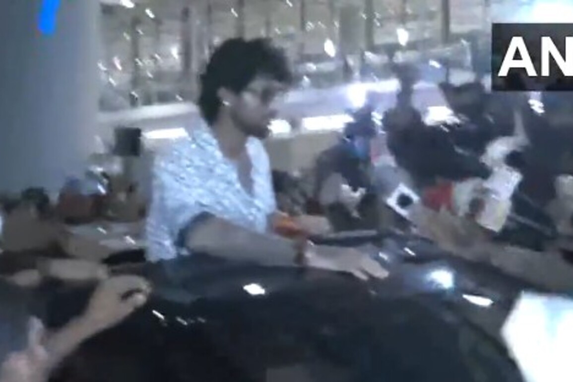 Tilak Varma receives rousing welcome back home in Hyderabad following Asia Cup final heroics against Pakistan