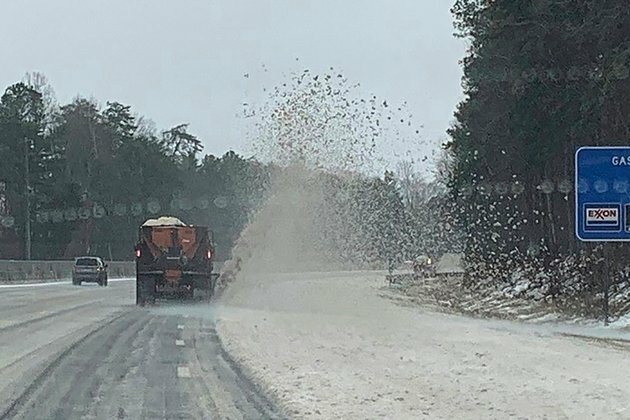 Snow, Ice Blasts Through US South With Powerful Winter Storm