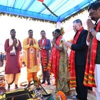 President Droupadi Murmu participates in Bhoomi Pujan ceremony of Shri Jagannath temple in Jamshedpur