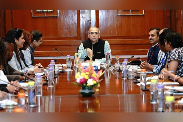 FS Kwatra interacts with media from Seychelles, Sri Lanka