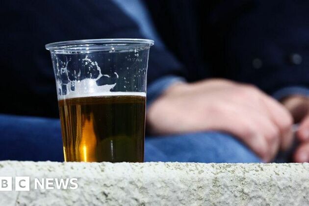 Football stadium alcohol ban to be lifted in pilot