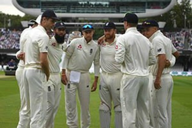 Rain delays start of second Ashes Test