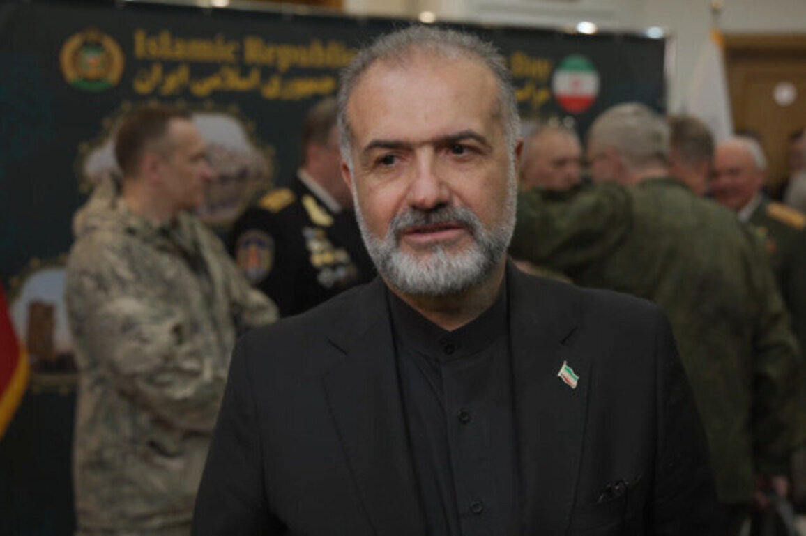 Iran ready for both talks and war  envoy