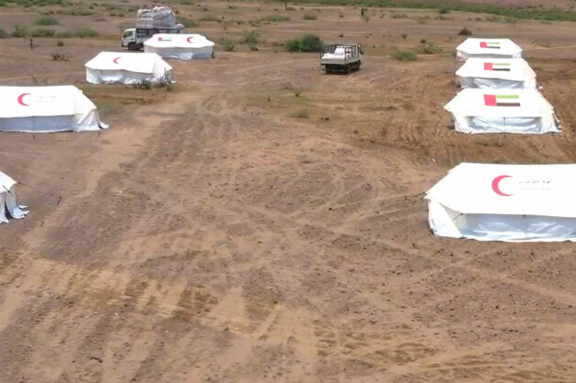 UAE provides humanitarian aid to flood-affected families on Yemen's West Coast