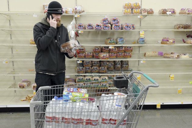 Hundreds of Aftershocks Fray Nerves After Alaska Quake