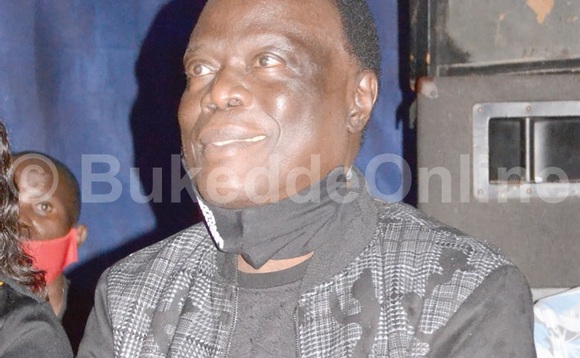 Pasita Kayiwa mu lumbe. Pasita Kayiwa mu lumbe.